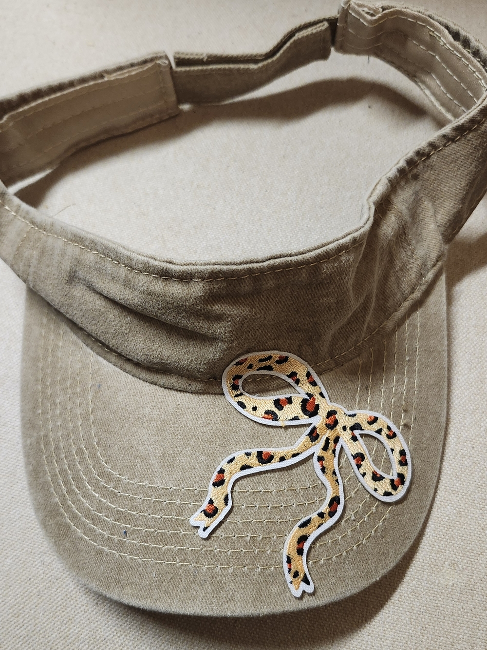 Hand Crafted Leopard Bow Beige Visor